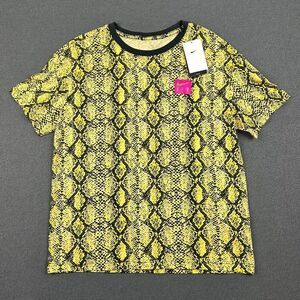 Nike Fly T-Shirt Womens Medium Loose Fit Vivid Sulfur Snakeskin Short Sleeve NWT